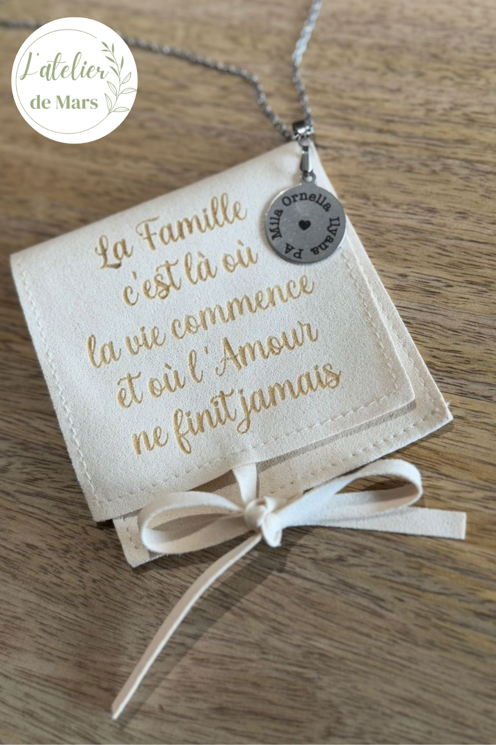 Chaîne et pendentif personnalisable en acier inoxydable