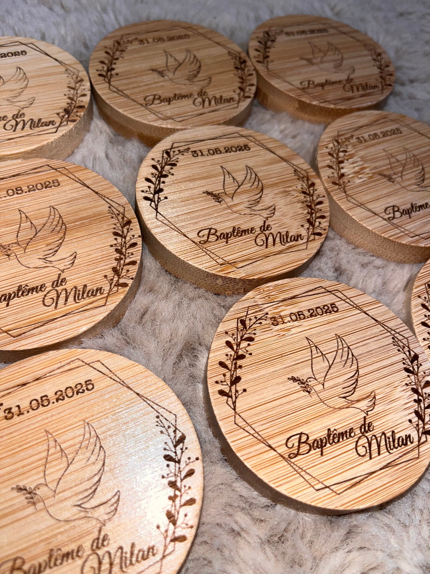 Décapsuleur aimanté rond en bois personnalisé