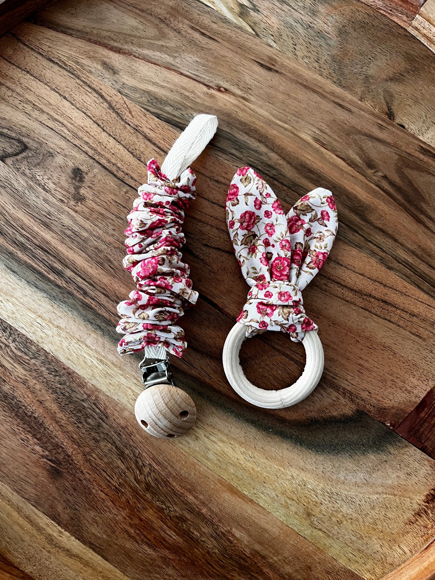 Lot personnalisé attache-tétine & anneau de dentition