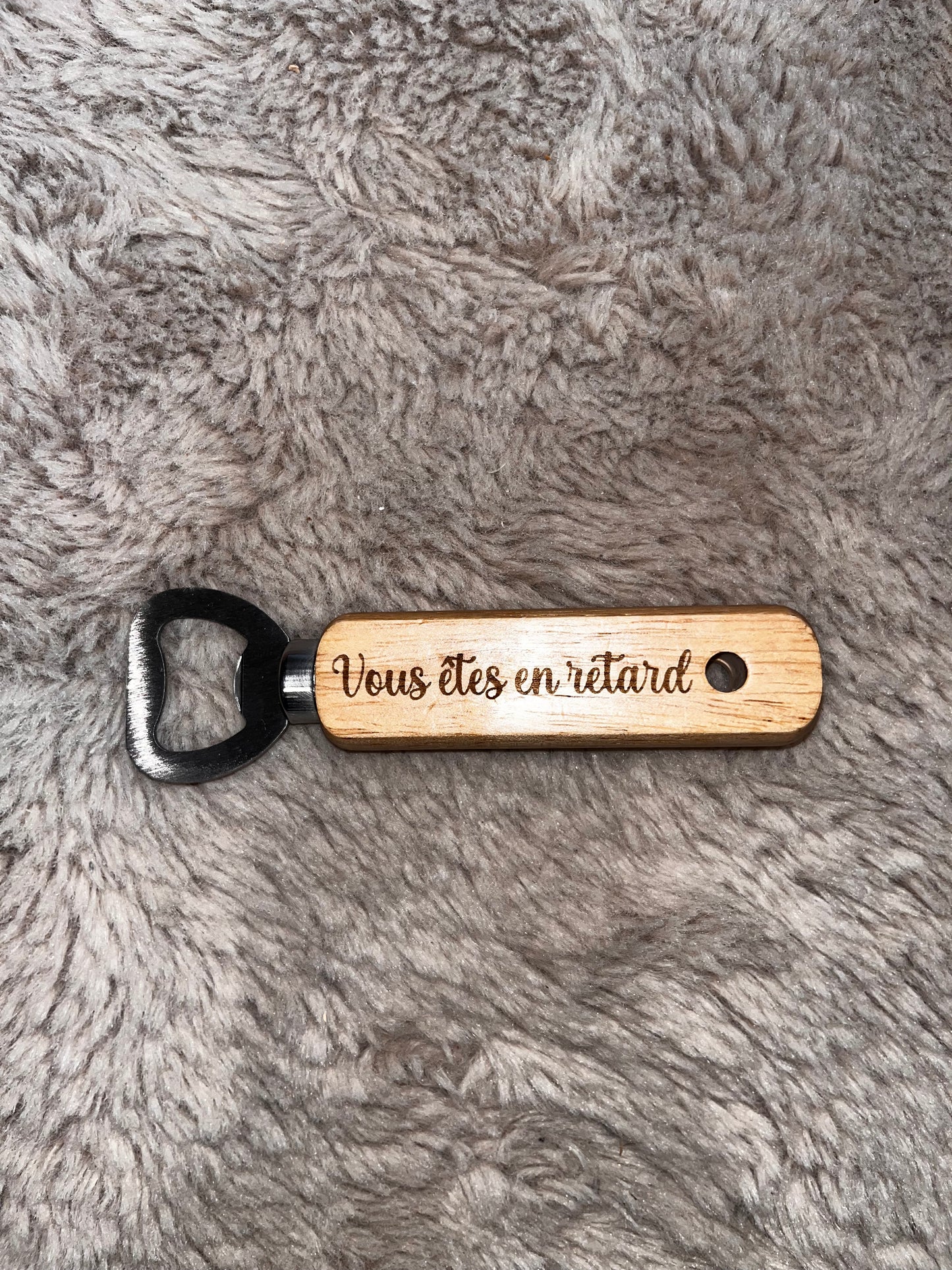 Décapsuleur en bois personnalisé