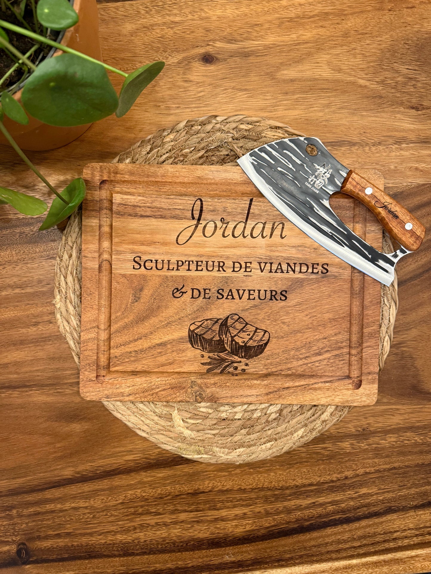 Planche à Découper personnalisée en Bois d'Acacia + Couteau Original Japonais