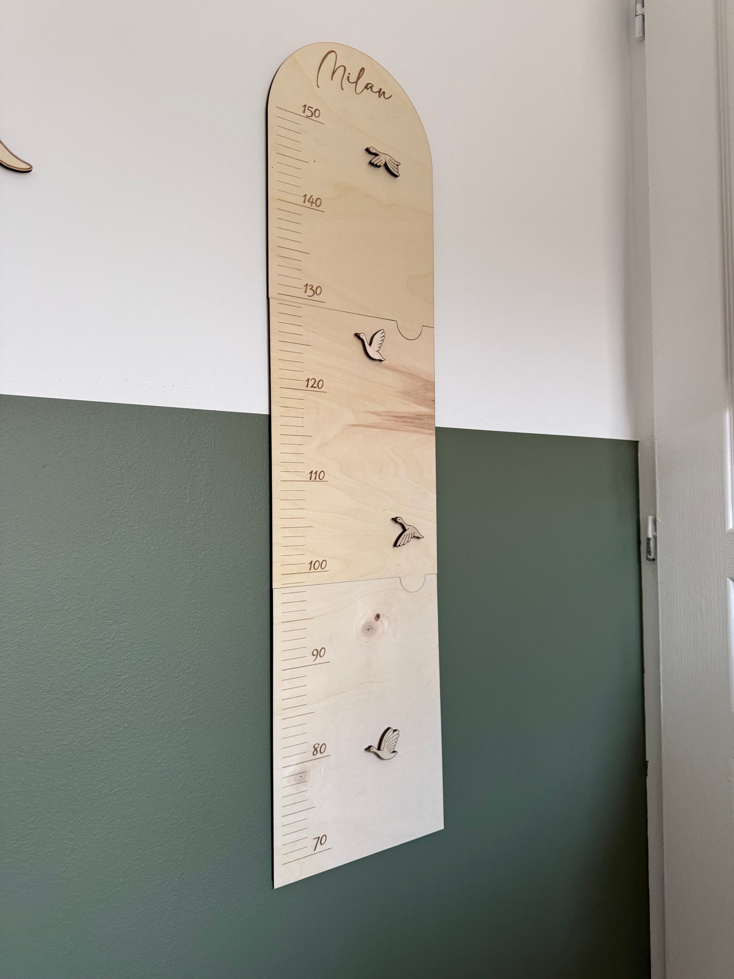 Toise Murale en Bois – Grandir avec Tendresse