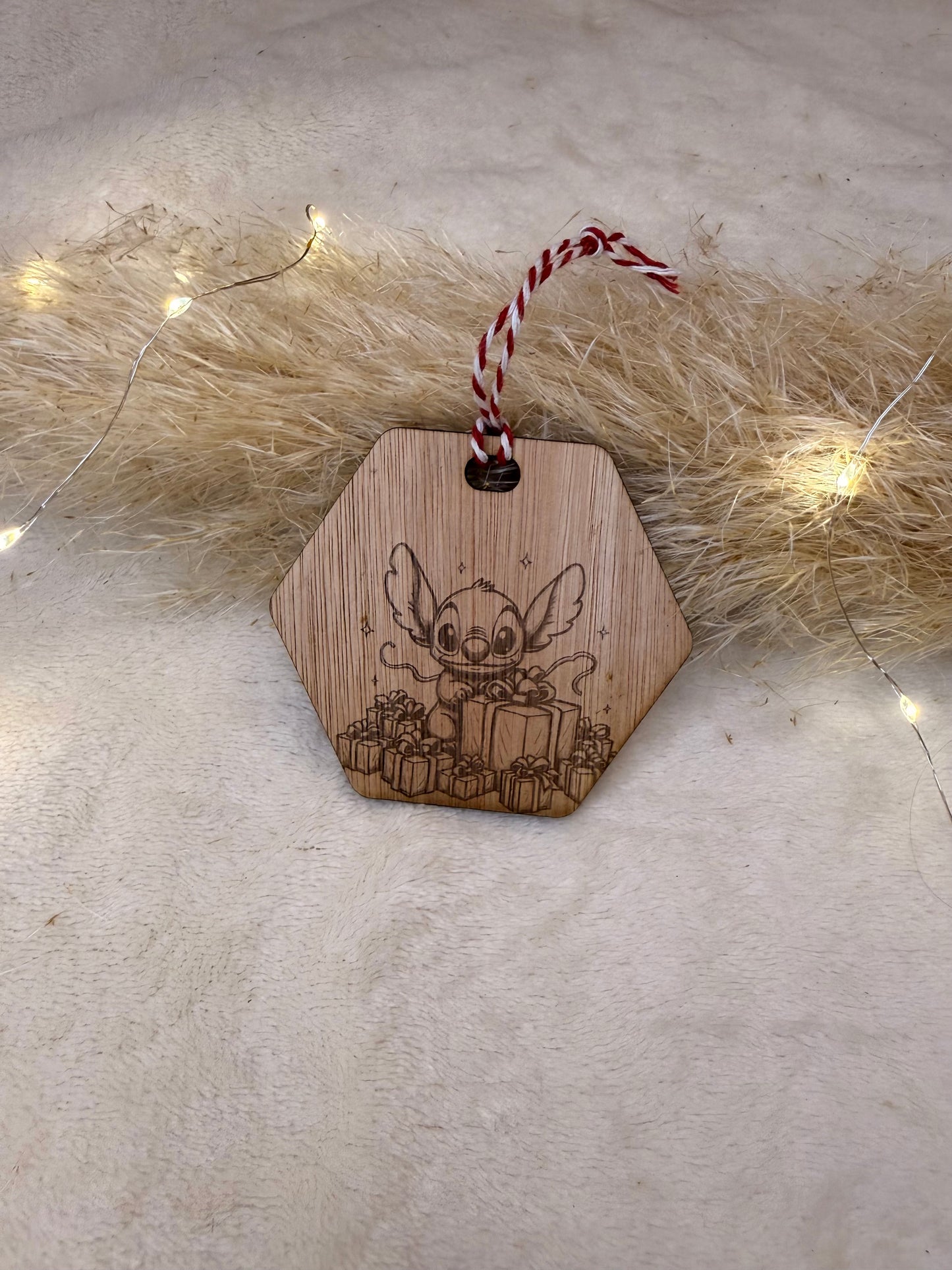 Boule de Noël " Stitch " à personnaliser