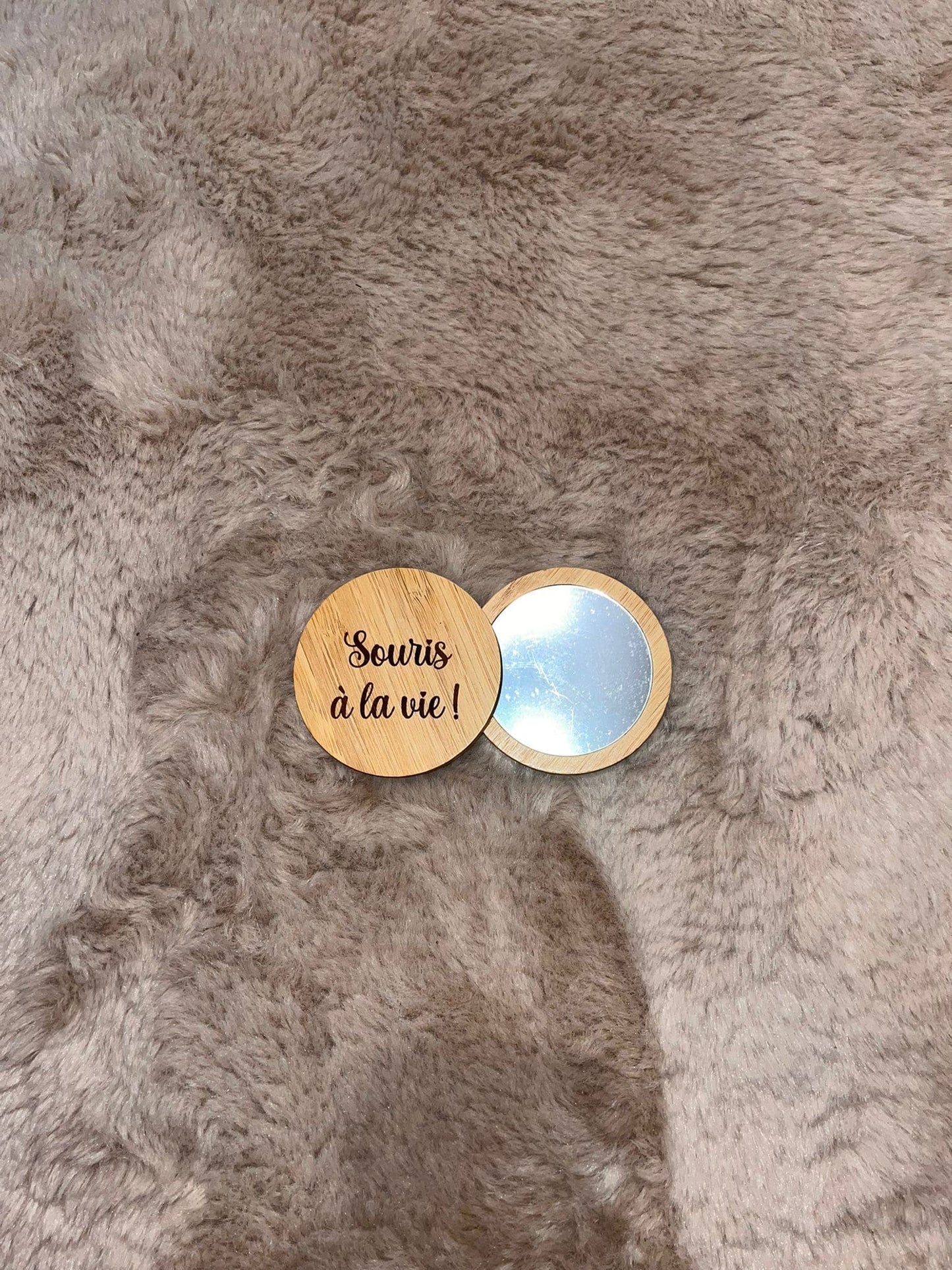 Miroir de poche en bois personnalisé