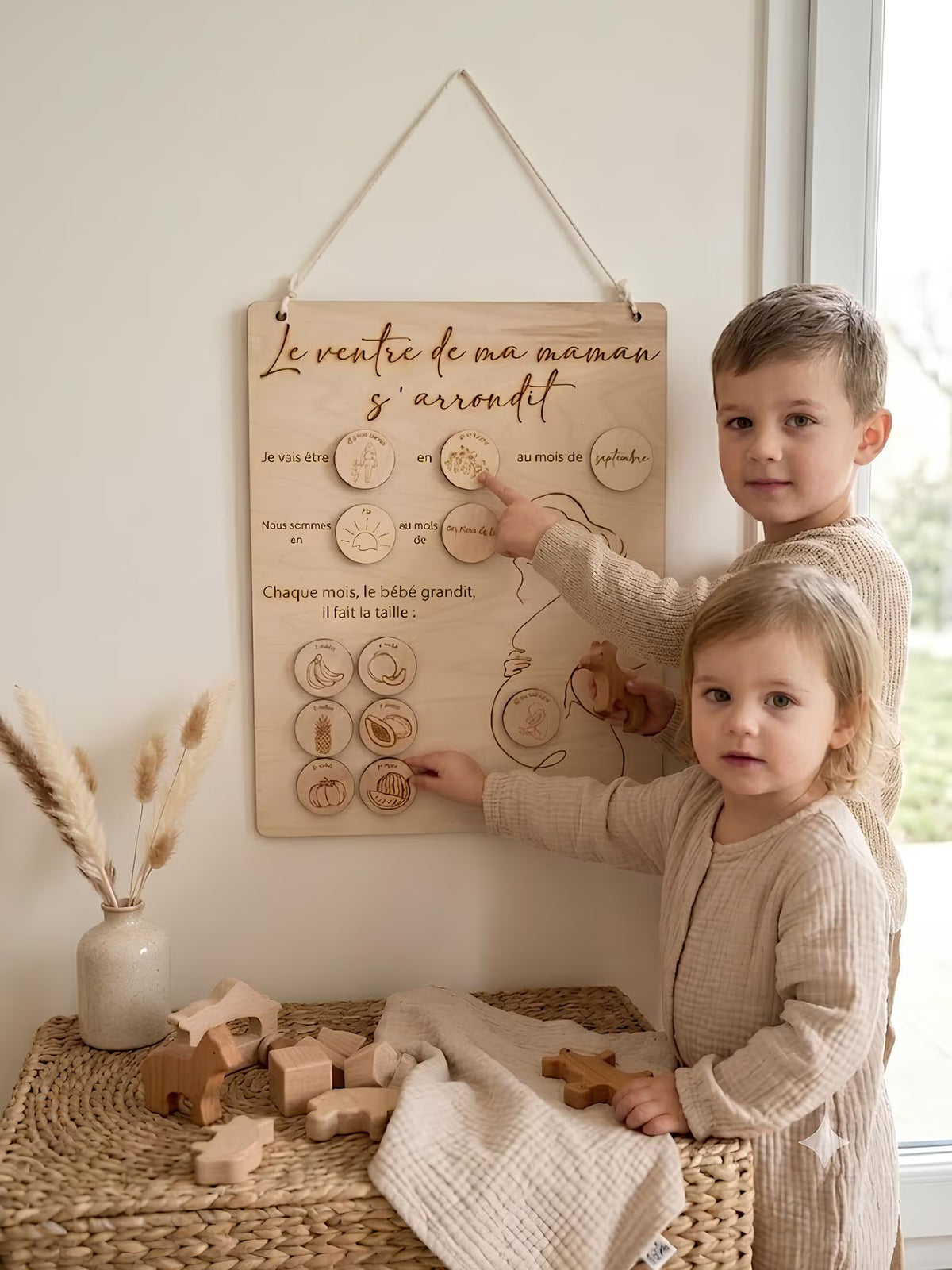 Calendrier de grossesse en bois personnalisé
