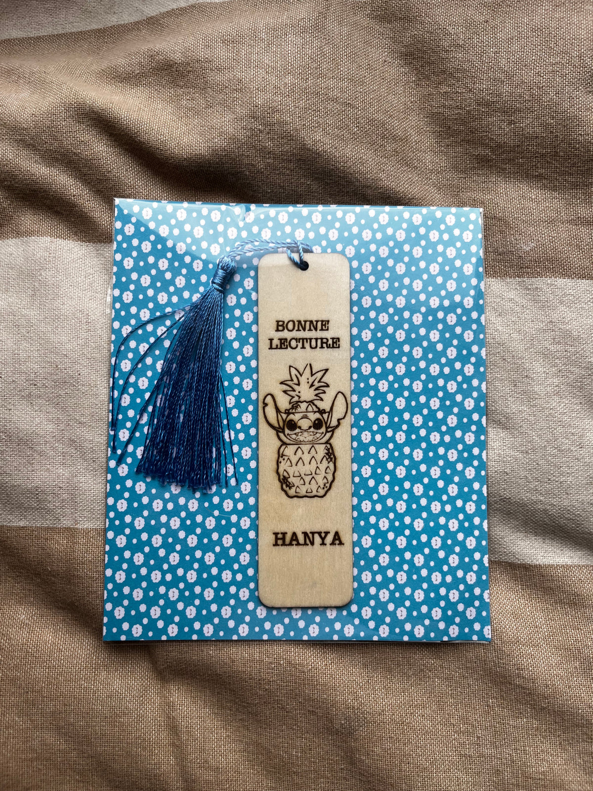 marque page personnalisé en bois stitch