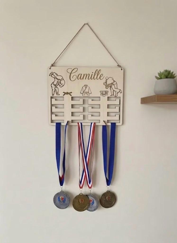 Support médaille de Judo personnalisé