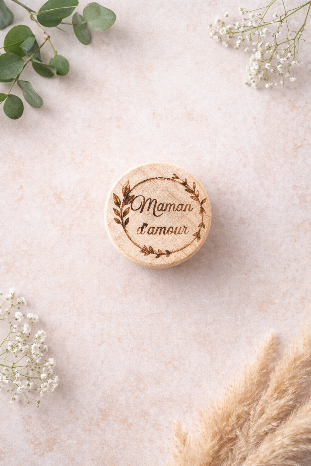 Coffret cadeau fête des mères personnalisé : planche à découper, tire-bouchon et bouchon en bois