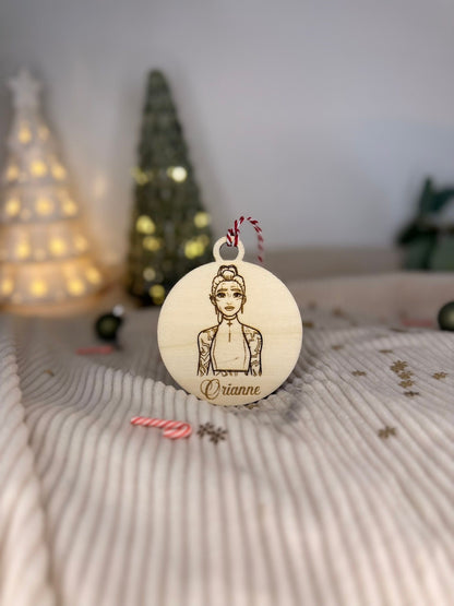 boules de Noël en bois personnalisées sur le thème K-pop, parfaites pour décorer votre sapin de Noël
