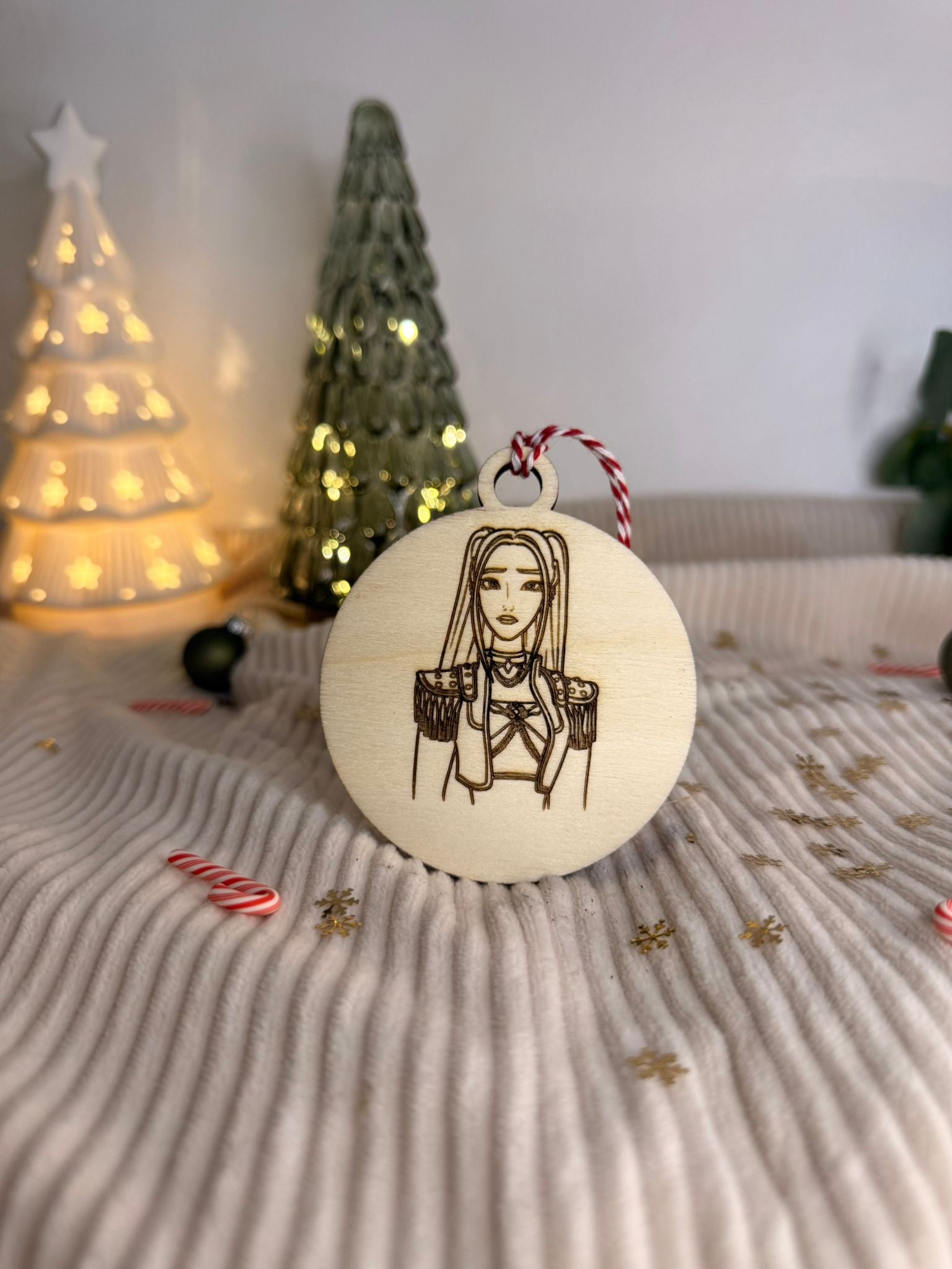 boule de Noël en bois personnalisée
