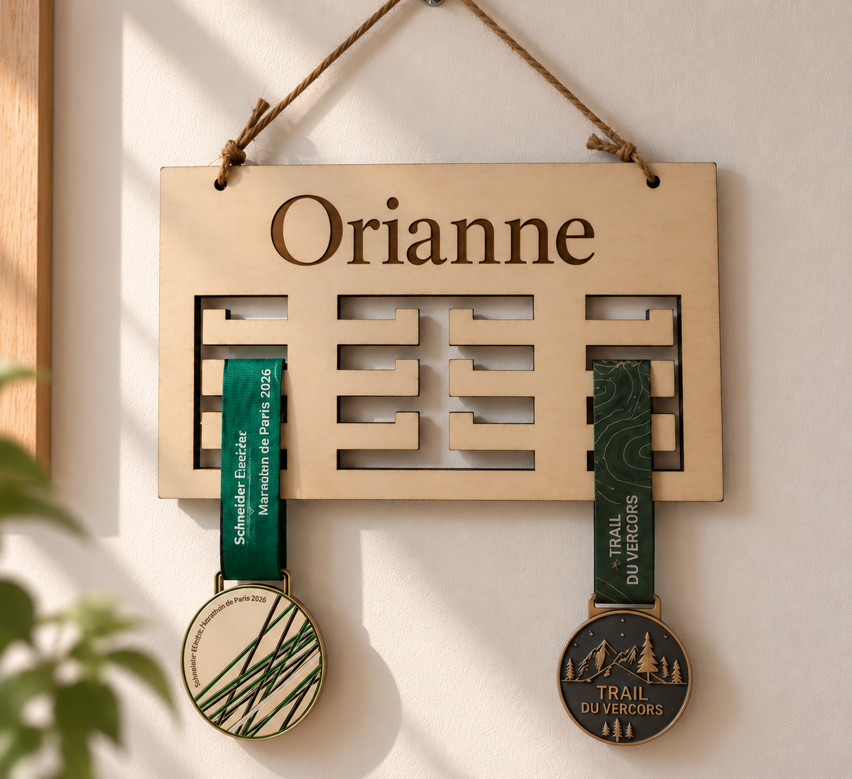Porte médailles personnalisé en bois