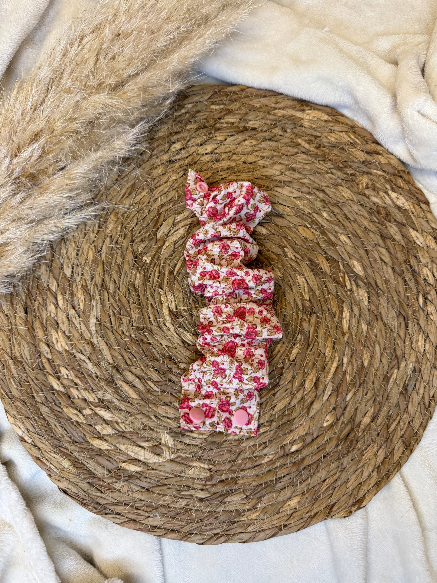 Chouchou d’allaitement cousu à la main, utilisé pour repérer le sein de la dernière tétée, en tissu doux et confortable.