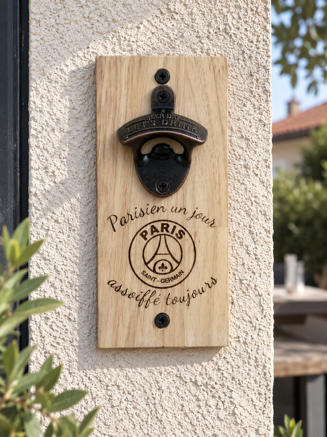 Décapsuleur de bière mural personalisé avec signe du PSG en bois