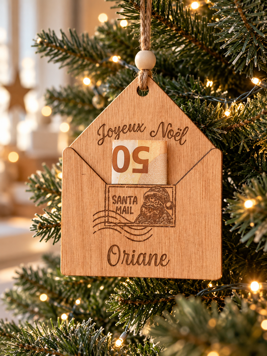 Enveloppe de Noël personnalisée en bois permettant de glisser de l'argent à offrir pour Noël
