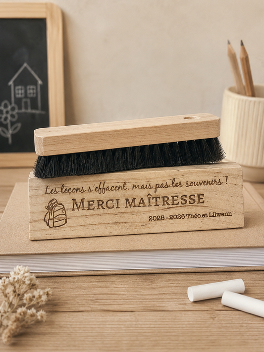 Brosse en bois pour tableau personnalisé