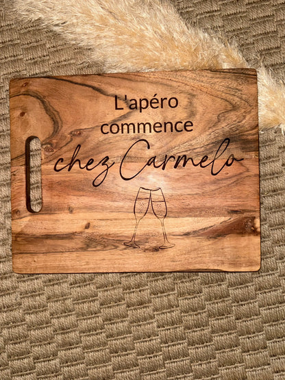 Planche à Découper personnalisée en Bois d'Acacia