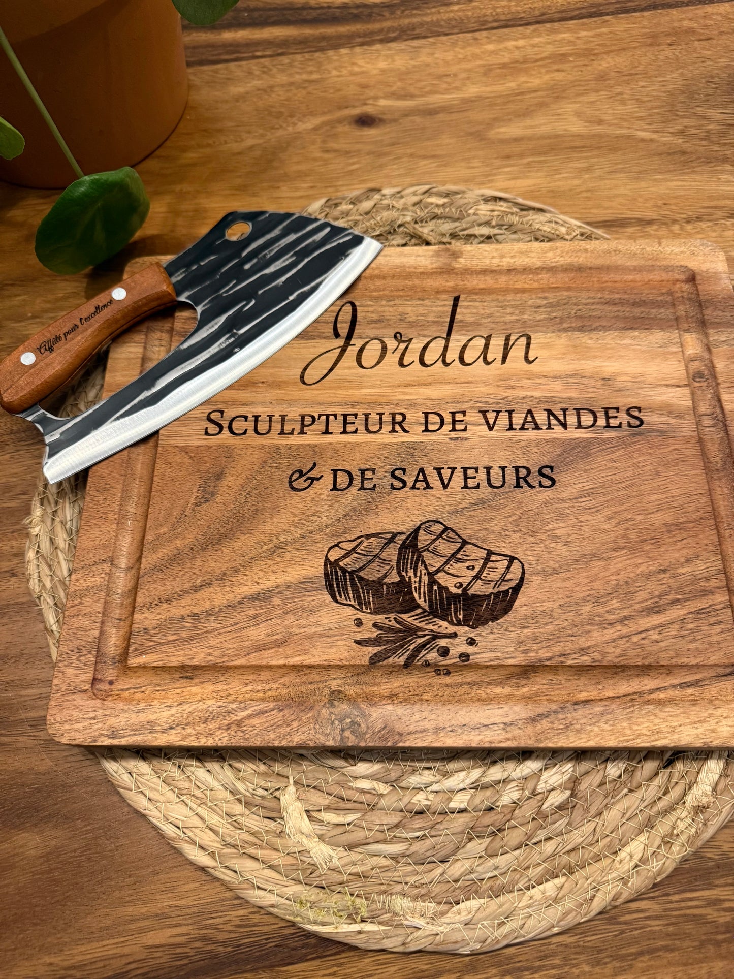 Planche à Découper personnalisée en Bois d'Acacia + Couteau Original Japonais