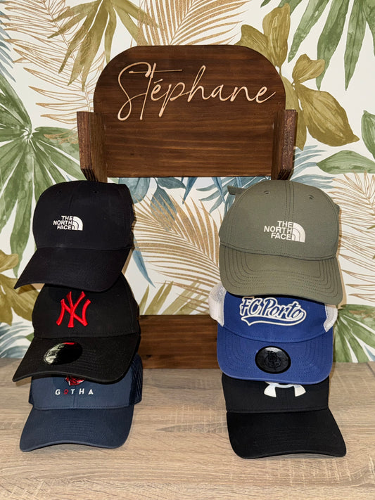 Support de casquette personnalisé en bois