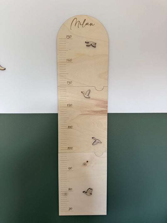 Toise Murale en Bois – Grandir avec Tendresse
