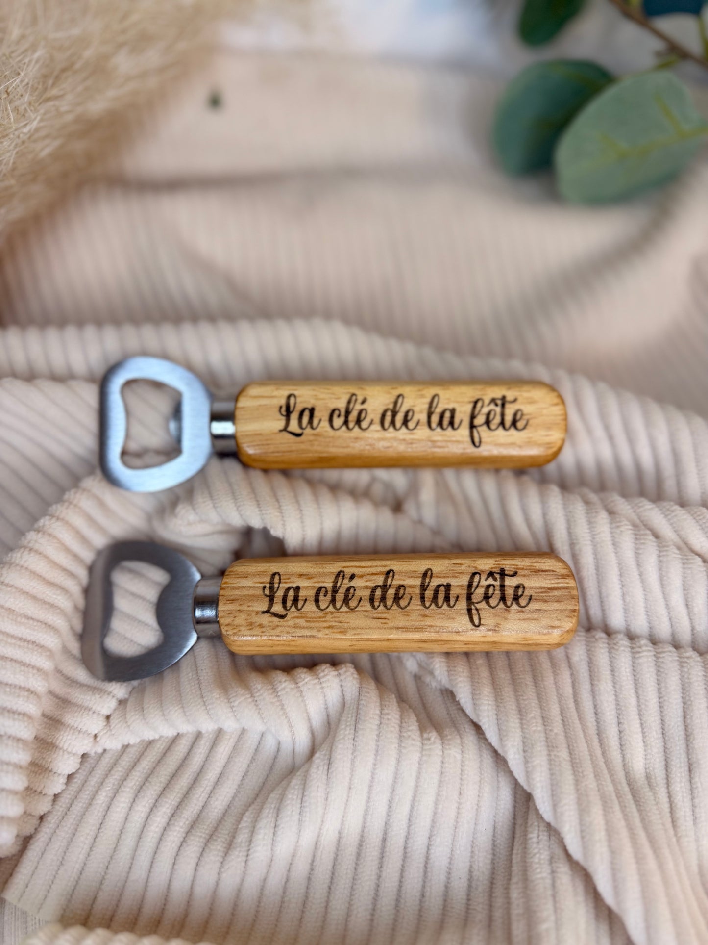 Décapsuleur en bois personnalisé