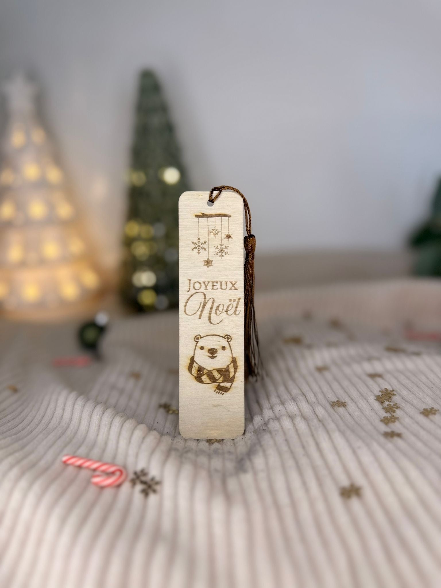 Marque-page en bois gravé avec motif ours polaire avec prénom personnalisé, cadeau de Noël artisanal
