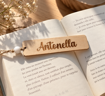Marque page personnalisé en bois, idéal comme cadeau pour un lecteur