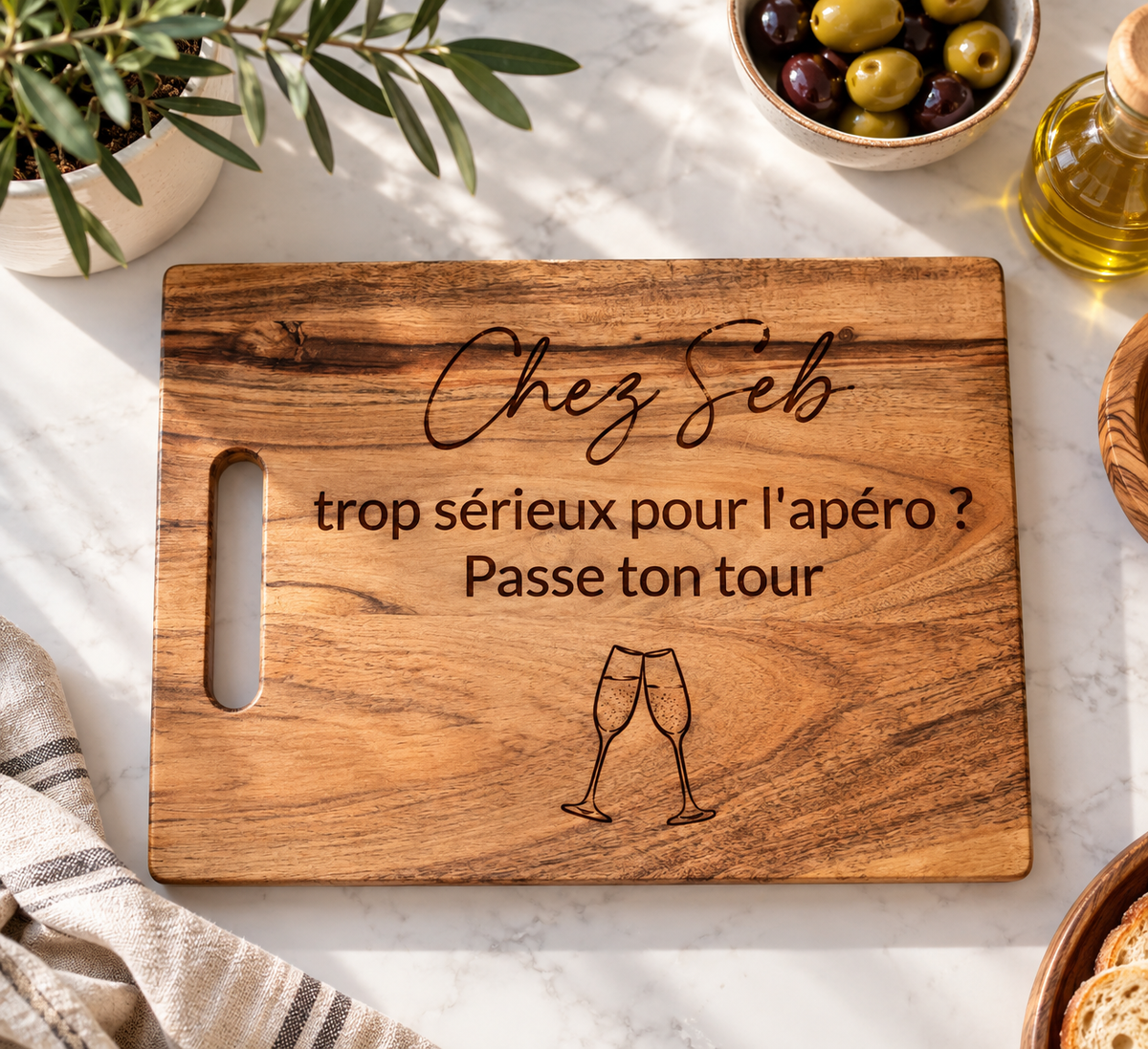 Planche à découper personalisée en bois 