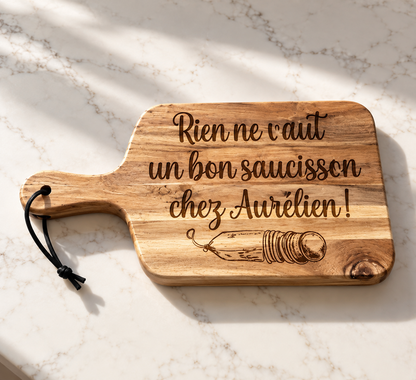Planche apéritif personnalisée en bois