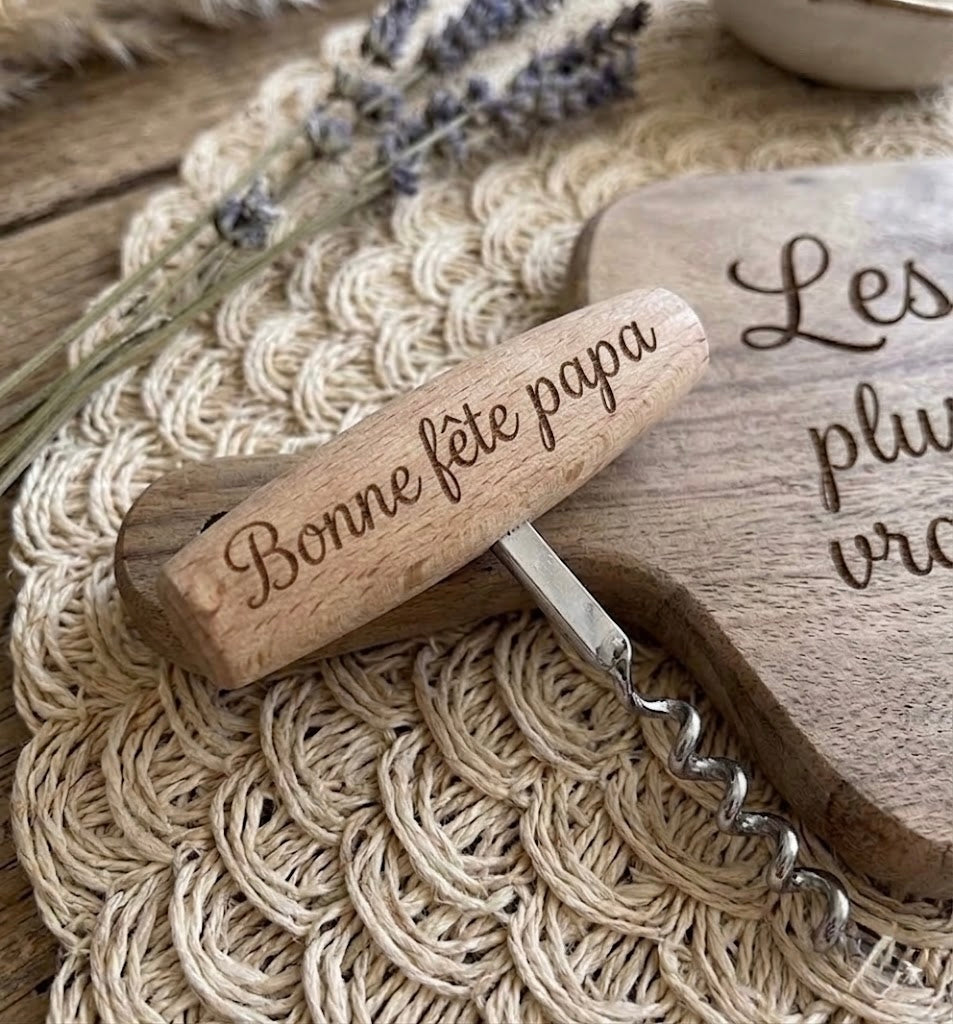 Tire bouchon personnalisé en bois
