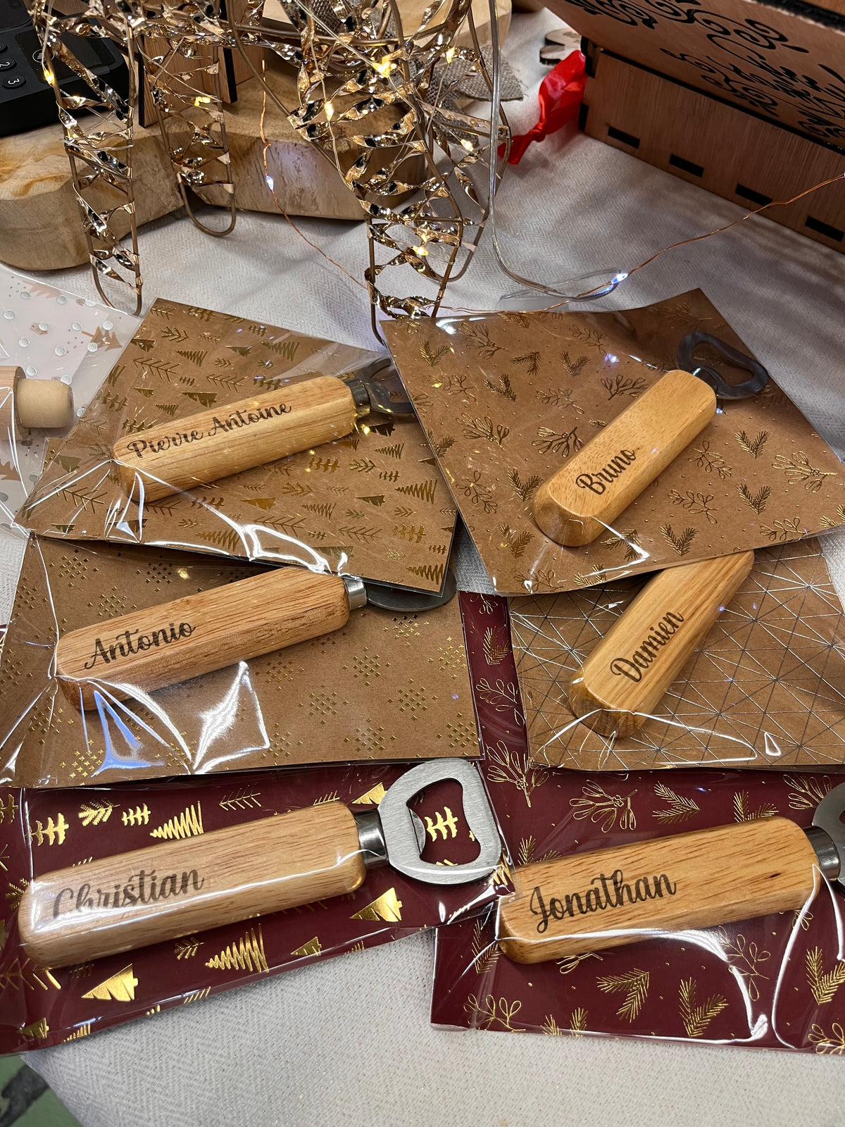 Décapsuleur en bois personnalisé