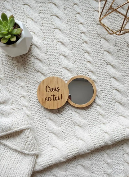 Miroir de poche en bois personnalisé