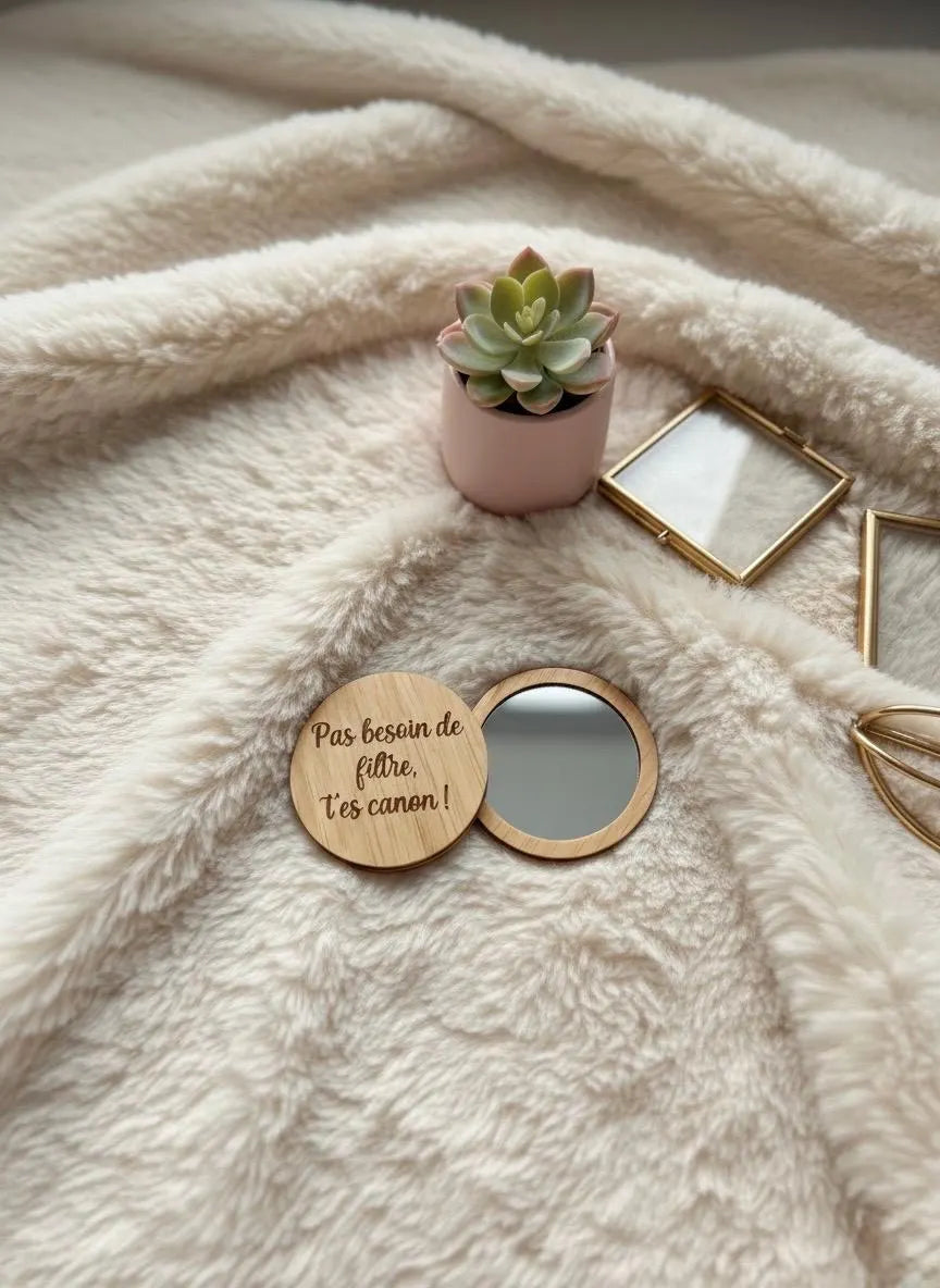 Miroir de poche en bois personnalisé
