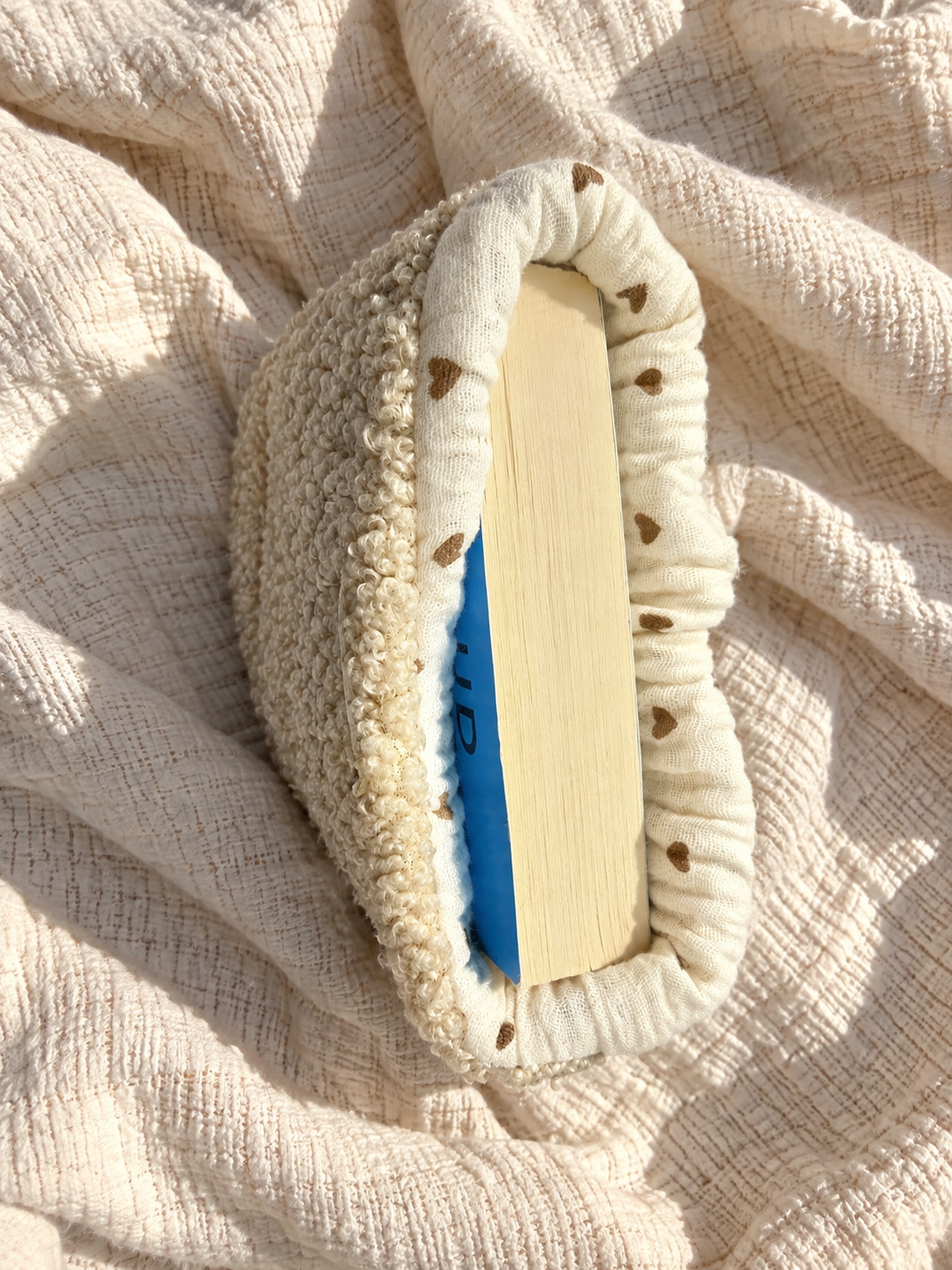 Intérieur pochette de livre de poche