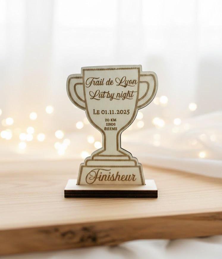 trophée trail personnalisé en bois